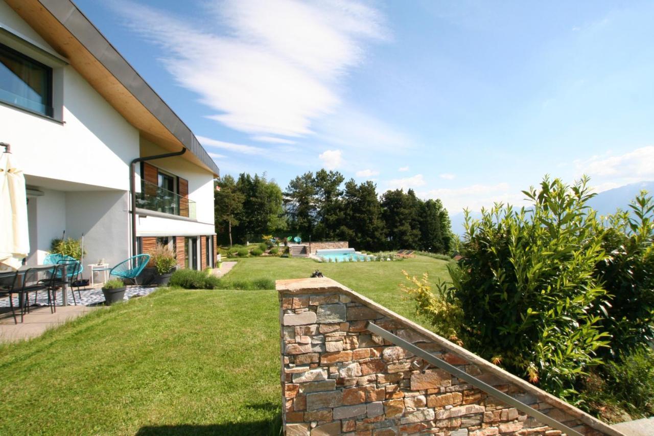 Montreux Holiday Home מראה חיצוני תמונה