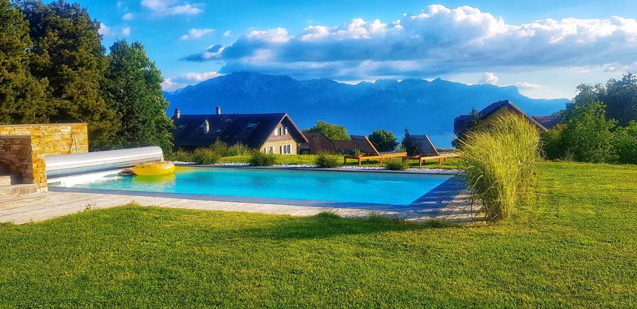 Montreux Holiday Home מראה חיצוני תמונה
