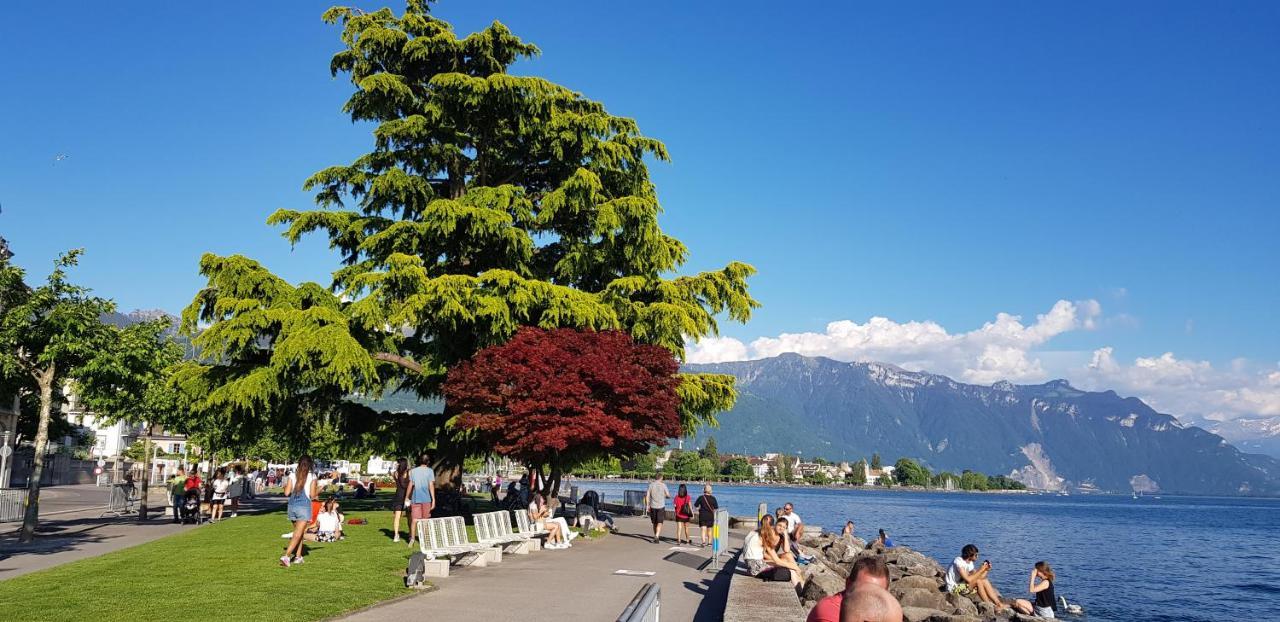 Montreux Holiday Home מראה חיצוני תמונה
