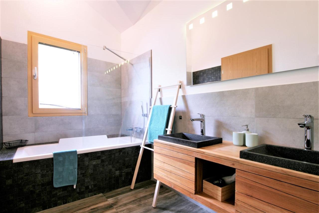 Montreux Holiday Home מראה חיצוני תמונה