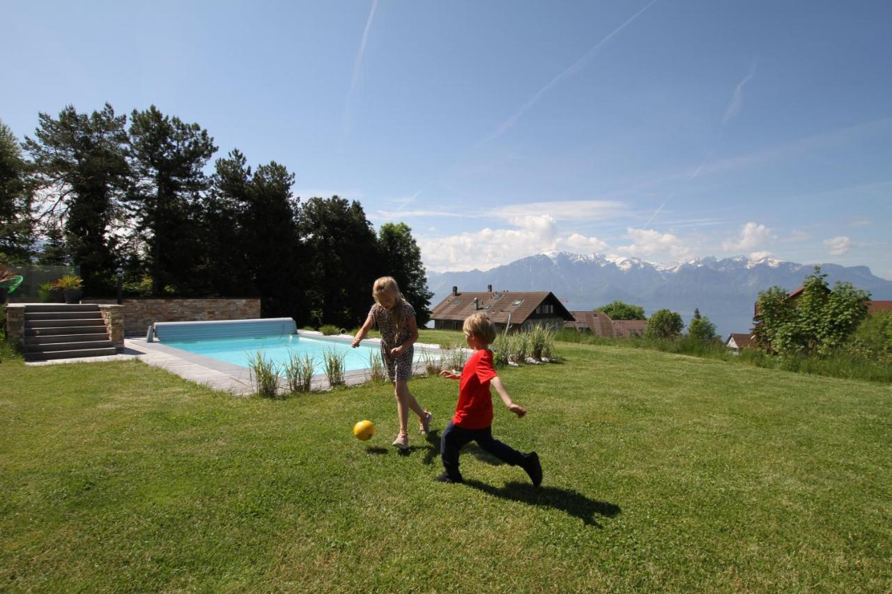 Montreux Holiday Home מראה חיצוני תמונה