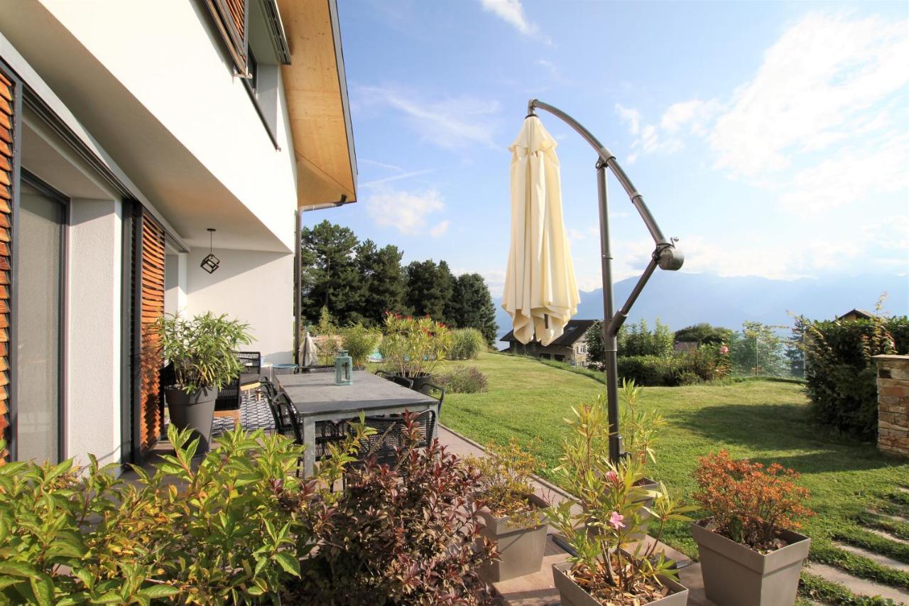 Montreux Holiday Home מראה חיצוני תמונה