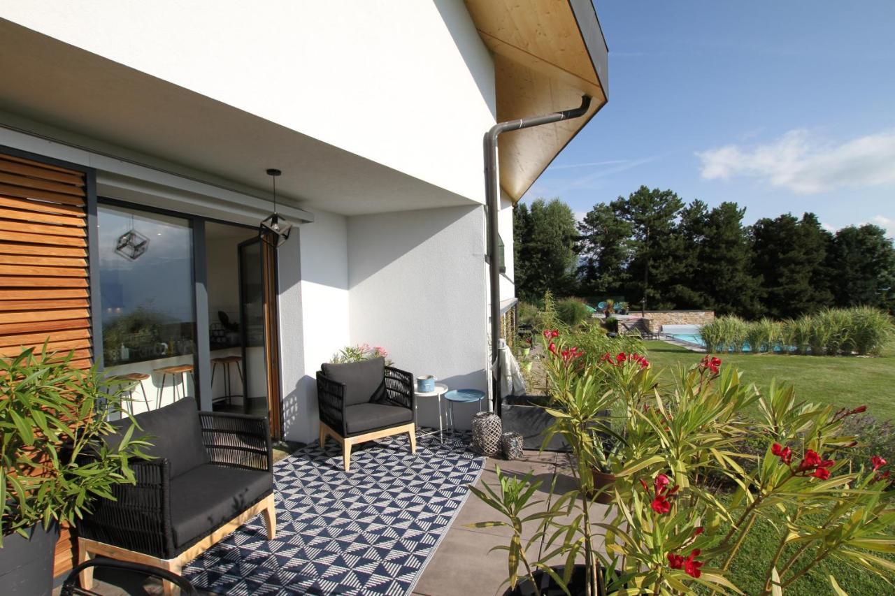 Montreux Holiday Home מראה חיצוני תמונה