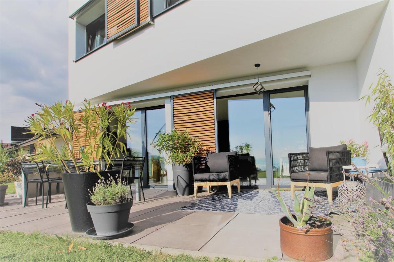 Montreux Holiday Home מראה חיצוני תמונה