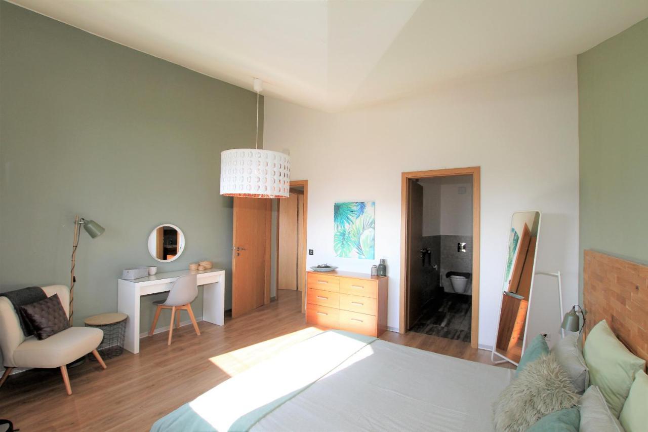 Montreux Holiday Home מראה חיצוני תמונה