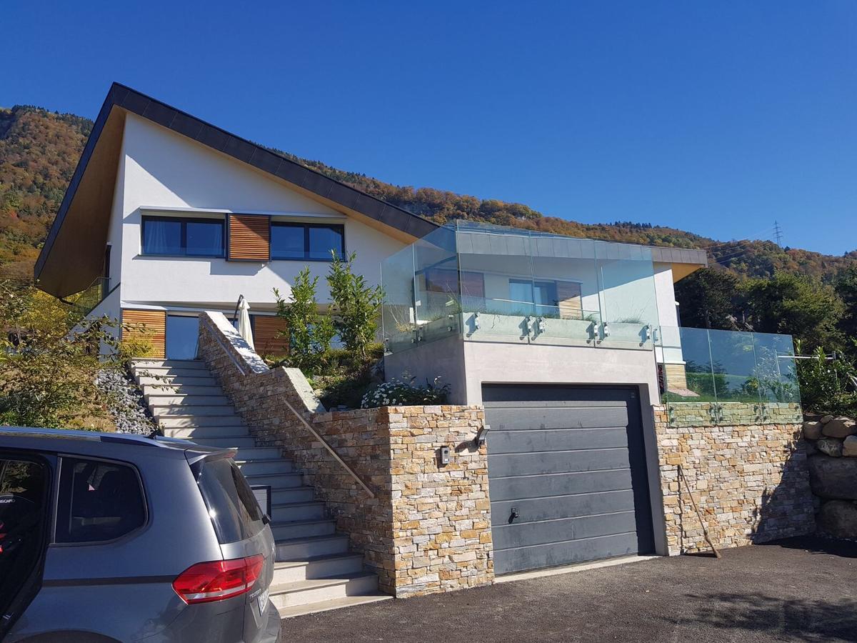 Montreux Holiday Home מראה חיצוני תמונה