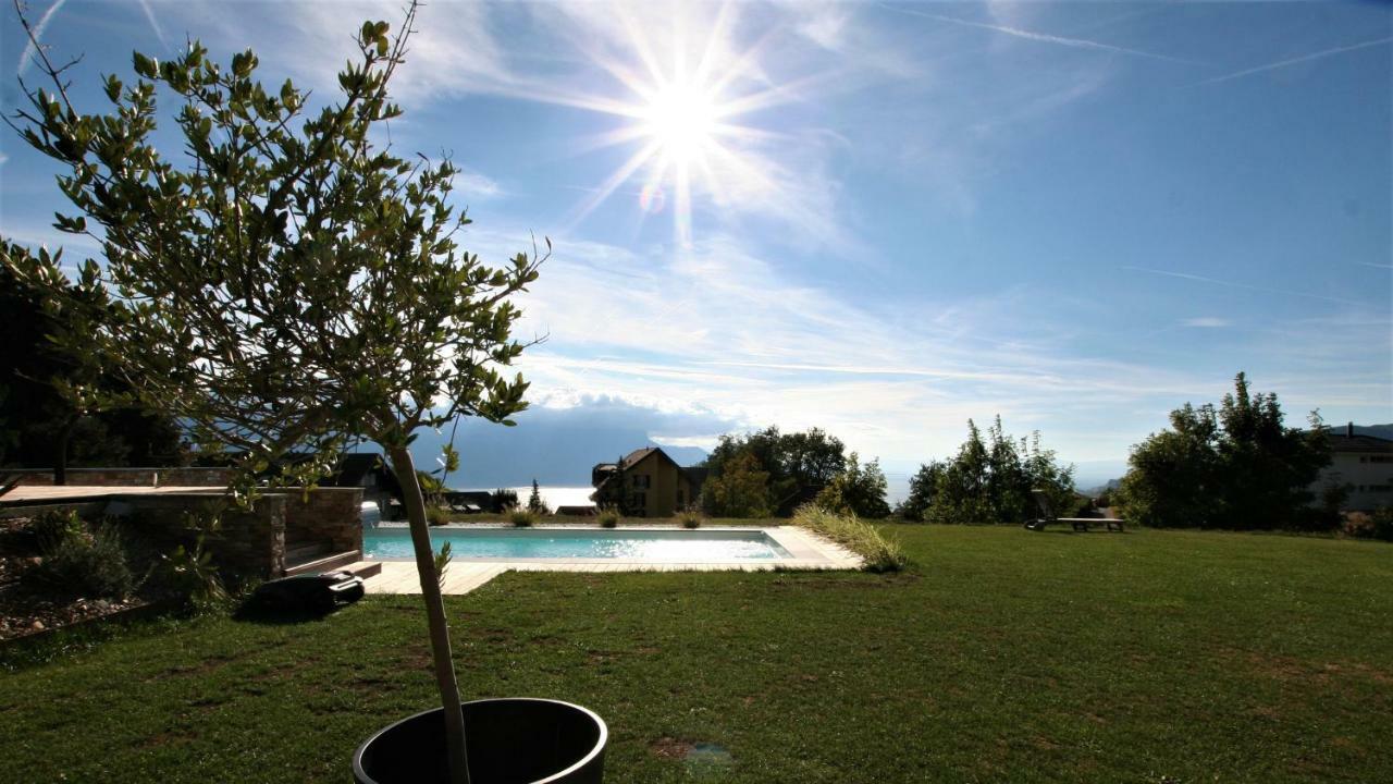 Montreux Holiday Home מראה חיצוני תמונה